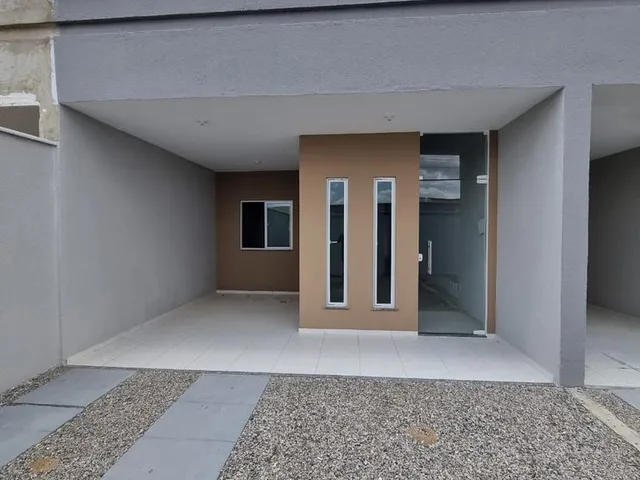 Imagem: A casa possui 2 Dormitórios, 2 Banheiros, 2 Vagas na