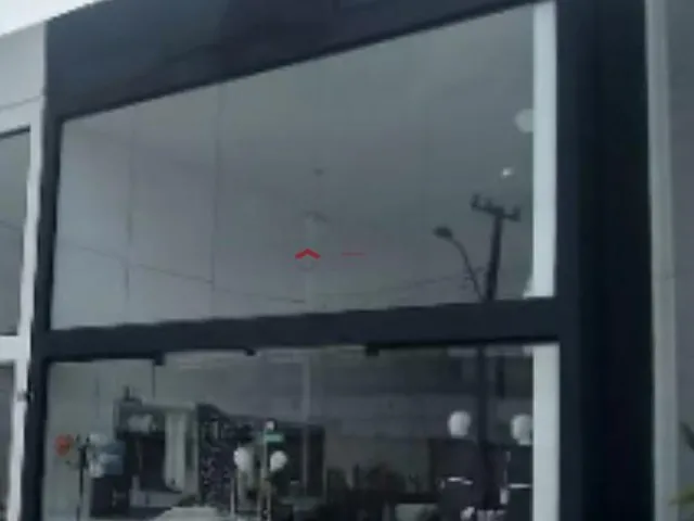 Imagem 2: Loja Térrea com Mezanino no Centro