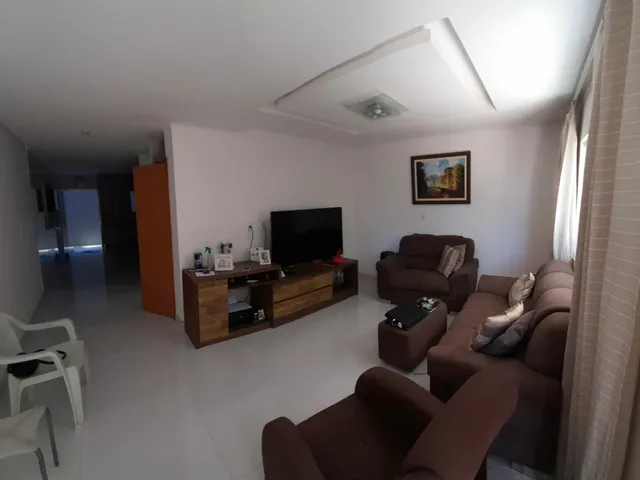 Imagem 8: Casa em Condomínio - Completamente mobiliada