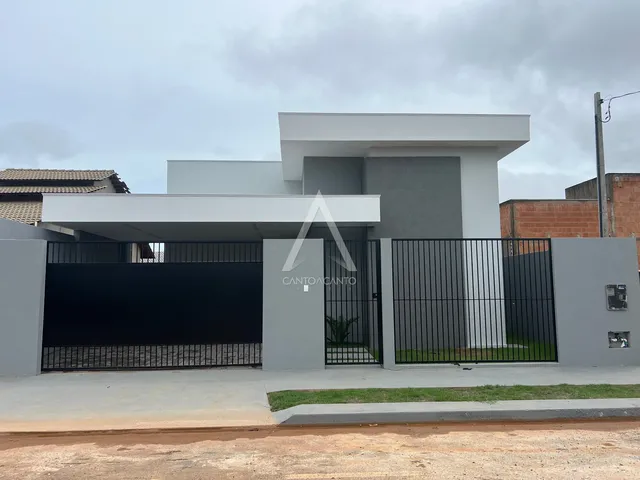 Imagem: Imóvel Residencial, 3 Dormitórios na Rua
