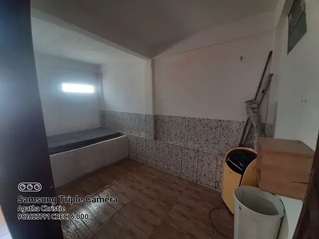 Imagem 5: Aluguel Casa Japiim de 3 Quartos Triplex 3 Quartos, Sendo 2 Suítes Banheiro Social Sala C