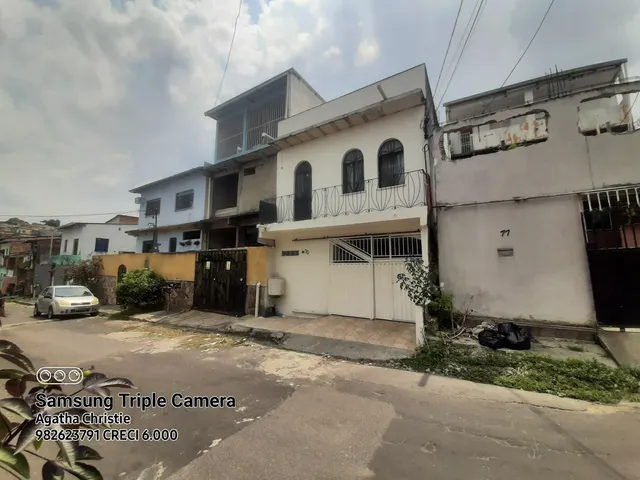Imagem 2: Aluguel Casa Japiim de 3 Quartos Triplex 3 Quartos, Sendo 2 Suítes Banheiro Social Sala C