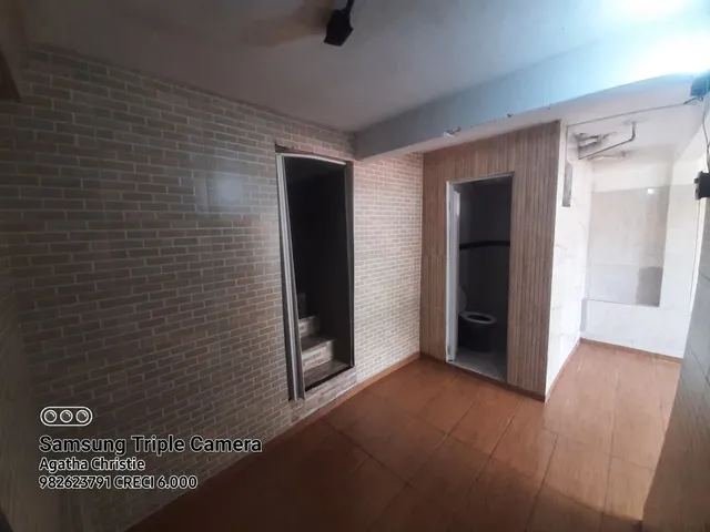 Imagem 6: Aluguel Casa Japiim de 3 Quartos Triplex 3 Quartos, Sendo 2 Suítes Banheiro Social Sala C
