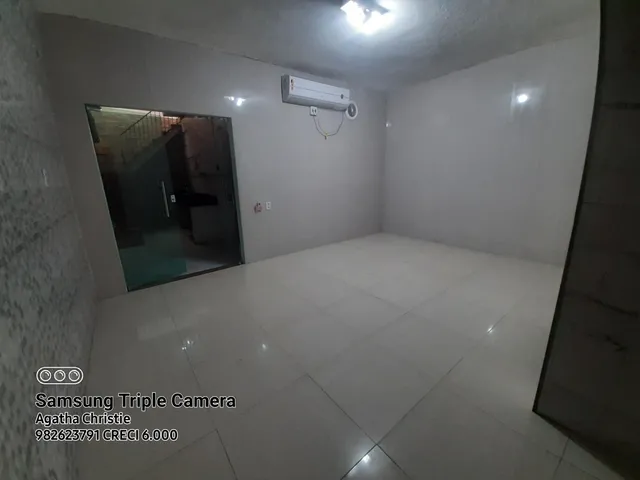 Imagem 14: Aluguel Casa Japiim de 3 Quartos Triplex 3 Quartos, Sendo 2 Suítes Banheiro Social Sala C