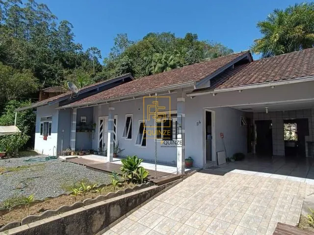 Imagem: Casa À Venda no Bairro Araponguinhas