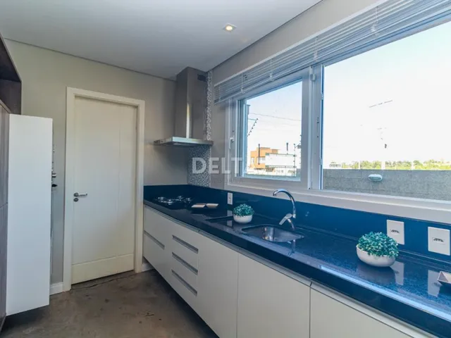 Imagem 4: Casa Semimobiliada À Venda, 3 Dormitórios Sendo 1 Suíte, 2 Vagas de Garagem - Novo