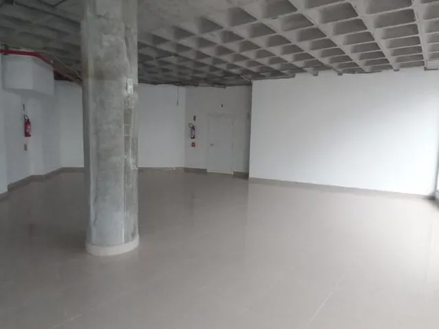 Imagem: Loja Comercial na Agronômica