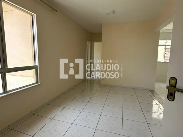 Imagem: O apartamento possui 2 Dormitórios, 1 Suíte, 2 Banheiros,