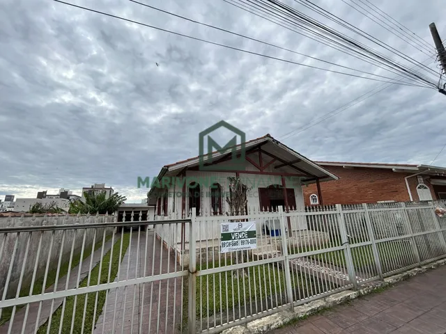 Imagem: Casa à venda no bairro Mar Grosso - Laguna/SC