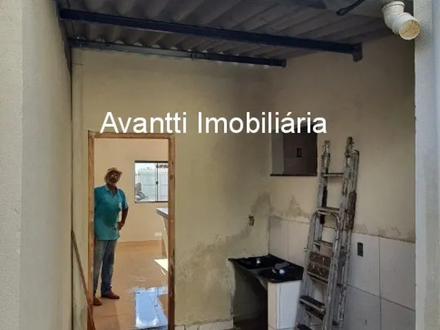 Imagem 5: Casa à venda no bairro Luizote de Freitas com 2 quartos sendo 1 suíte, sala conjugada