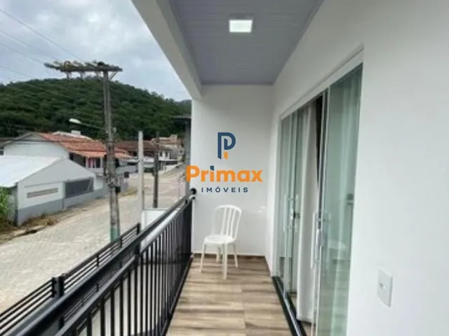 Imagem 3: Casa com 3 quartos e 3 banheiros, com telhado imbutido, no Poço Fundo!