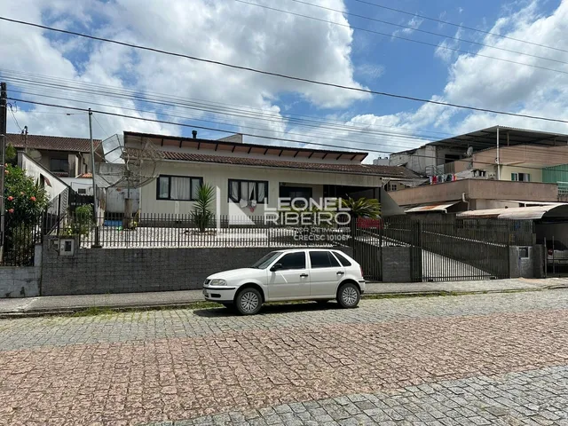 Imagem 3: Casa à venda com 5 dormitórios no bairro Imigrantes em Timbó/SC
