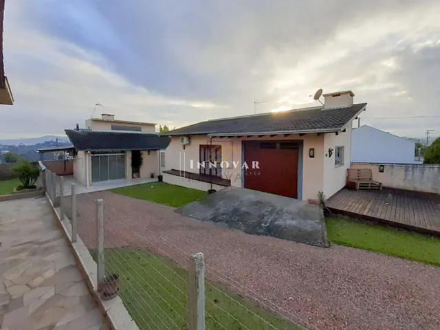 Imagem: Casa com 2 Dormitorio(S) Localizado(A) no