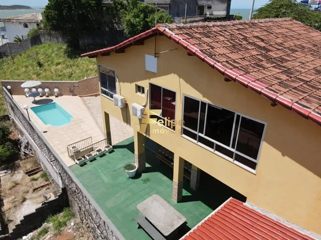 Imagem: Casa Duplex com Piscina e Vista para a Praia