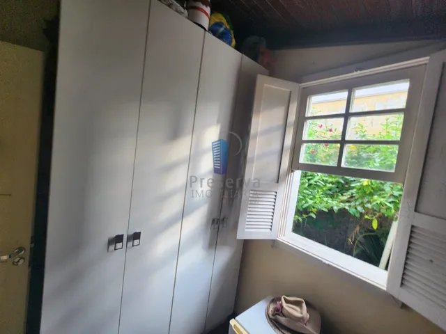 Imagem 14: Ampla casa, sozinha no terreno, bem arejada e ventilada, no centro de Itajaí