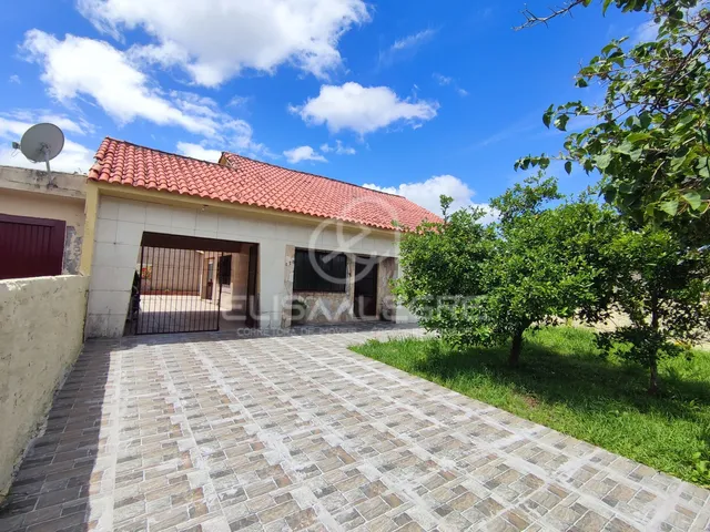 Imagem: Casa com amplo pátio no Bom Sucesso em