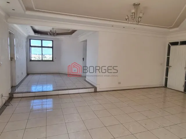 Imagem: O apartamento possui 3 Dormitórios, 1 Suíte, 3 Banheiros,