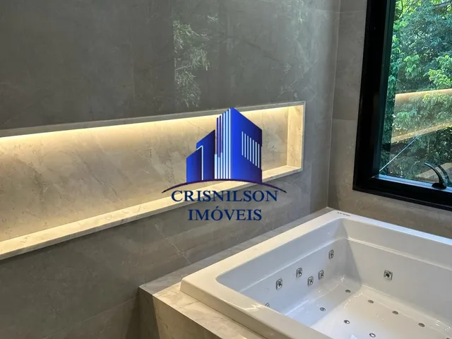 Imagem 12: CASA À VENDA ALPHAVILLE I SALVADOR R$ 8.500.000,00 NOVA, DECORADA, PISCINA, ARMÁRIOS, 5
