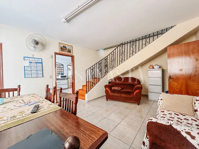Imagem: Casa Padrão com Churrasqueira Próxima