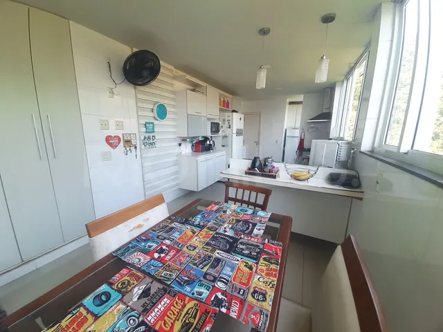 Imagem 11: Casa em Condomínio, com 5 quartos e 300m², à venda em Charitas,...