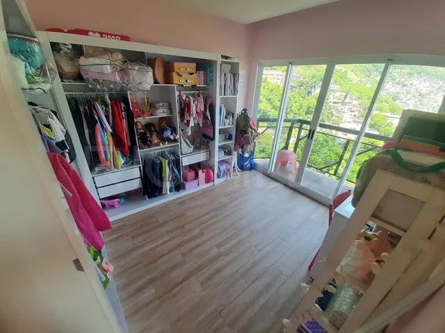 Imagem 15: Casa em Condomínio, com 5 quartos e 300m², à venda em Charitas,...