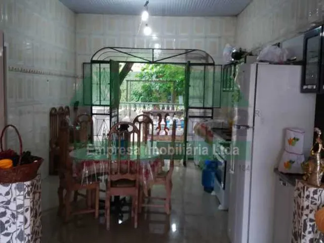 Imagem 2: Casa de rua - / Residencial / Cidade Nova