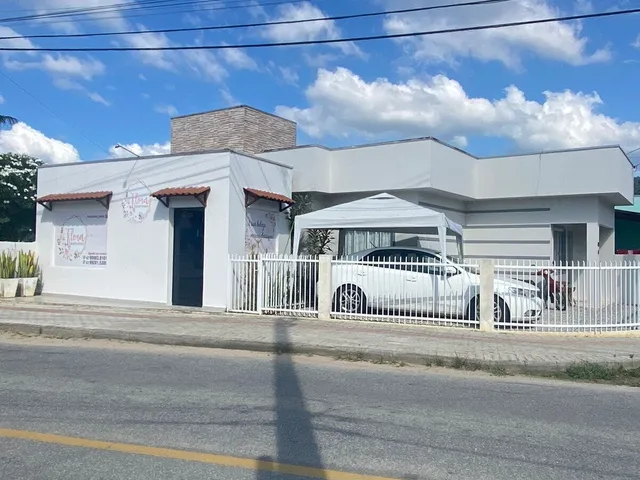 Imagem: Casa com sala comercial em Brusque