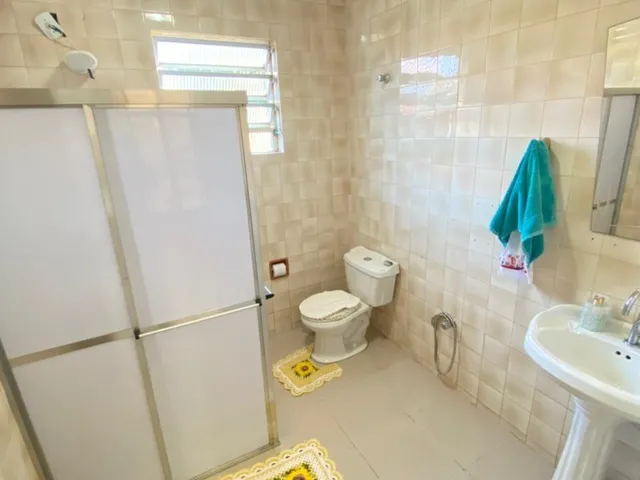 Imagem 3: Imperdível Casa Duplex no Bairro Santa Mônica, Guarapari-ES: 5 Quartos, 3 Suítes