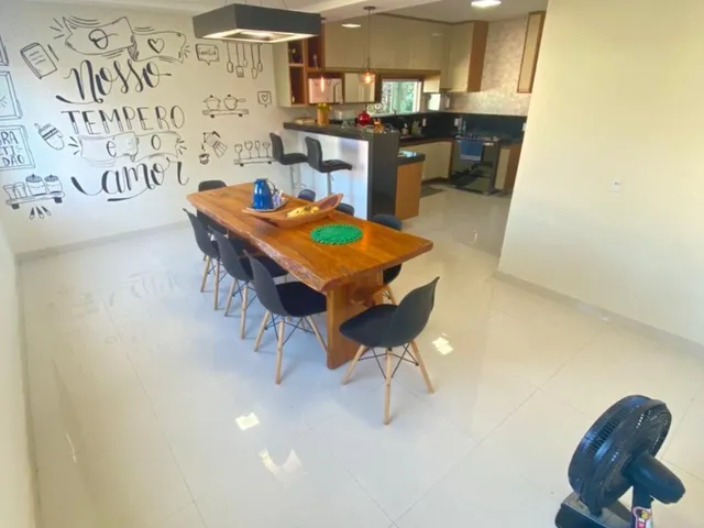 Imagem 16: Imperdível Casa Duplex no Bairro Santa Mônica, Guarapari-ES: 5 Quartos, 3 Suítes
