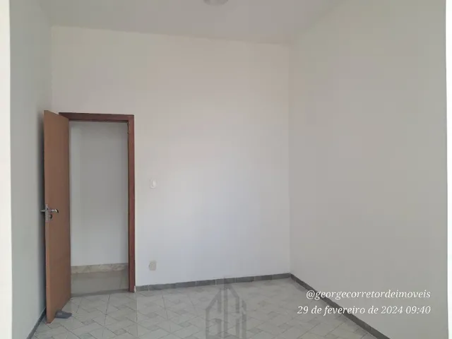 Imagem 3: Casa térrea tipo apartamento medindo 154 m² com 4/4 dormitórios, sala ampla, pé