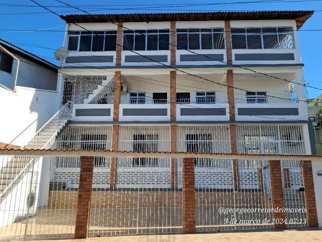 Imagem 10: Casa térrea tipo apartamento medindo 154 m² com 4/4 dormitórios, sala ampla, pé