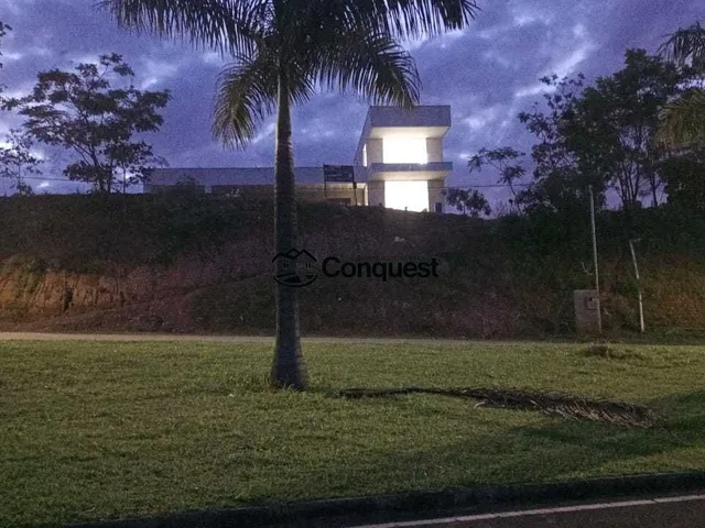 Imagem 13: ? Casa Moderna com Vista Deslumbrante no Condomínio Serra dos Bandeirantes – Mário