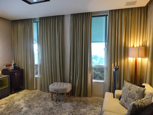 Imagem: A casa possui 4 Dormitórios, 4 Suítes, 6 Banheiros, 4