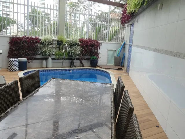 Imagem 5: Casa em Pituaçu. Piscina, Churrasqueira, VarandaeÁrea de serviço