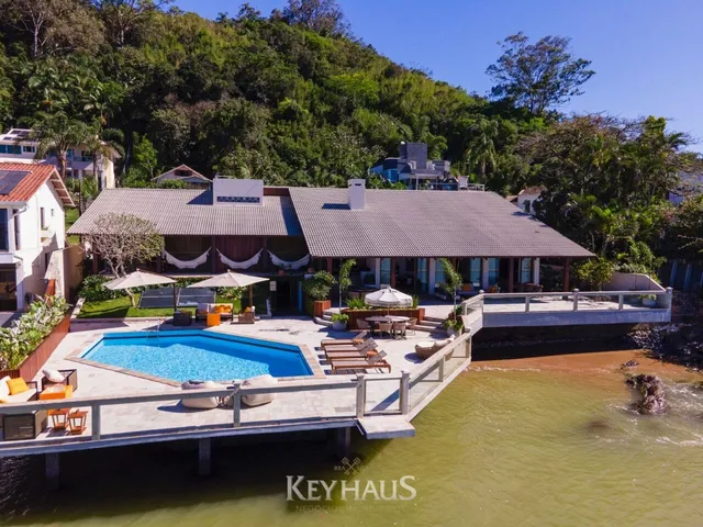 Imagem 2: Casa Alto Padrão Frente Mar