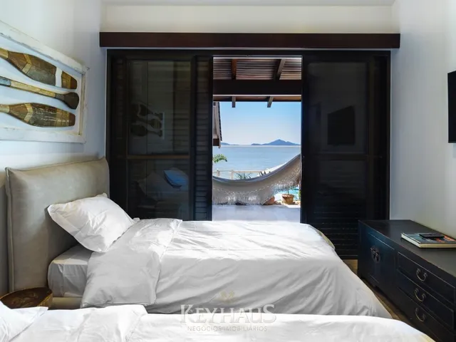 Imagem 6: Casa Alto Padrão Frente Mar
