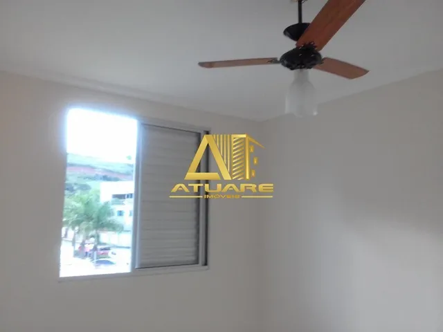 Imagem 3: Apartamento para locação com 2 dormitórios, sala com varanda, banheiro, cozinha
