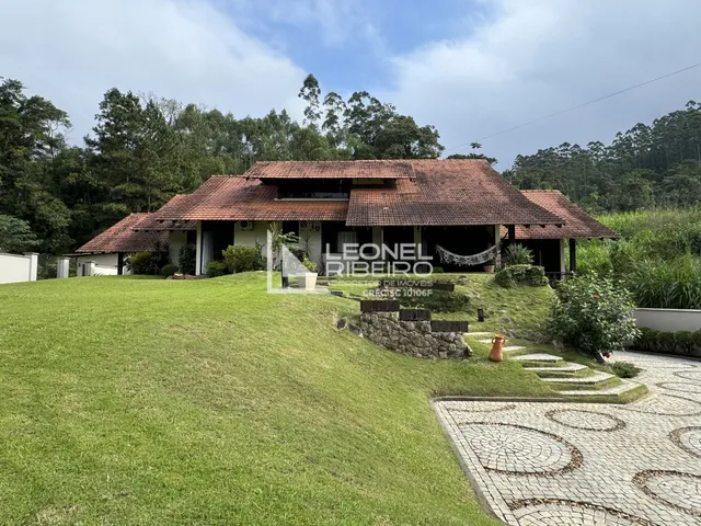 Imagem: Casa com 4 dormitórios à venda, 360,40