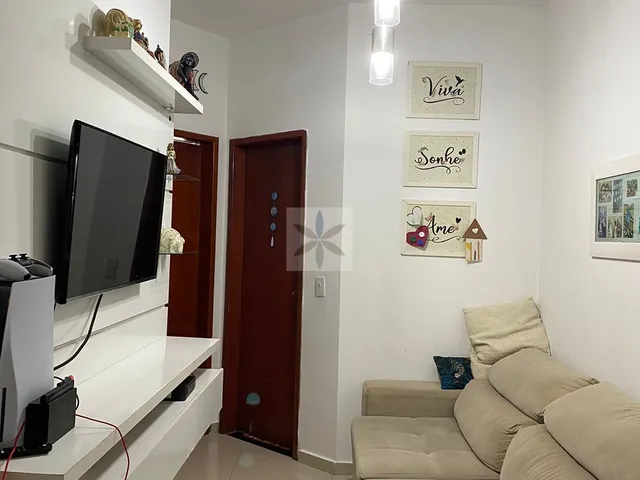 Imagem: O apartamento possui 4 Dormitórios, 1 Banheiro, 1 Vaga na