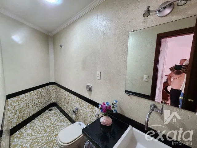 Imagem 8: Casa, 5 Dormitórios, 2 Suíte, 6 Banheiro, 2 Vagas na Garagem