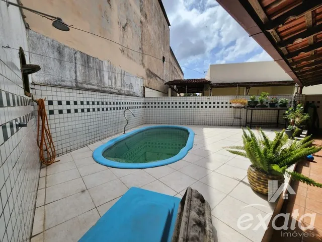 Imagem 10: Casa, 5 Dormitórios, 2 Suíte, 6 Banheiro, 2 Vagas na Garagem