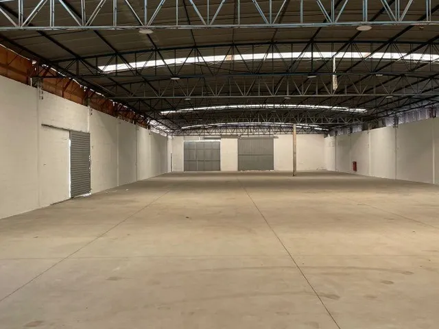 Imagem: Galpão Comercial, Distrito Industrial