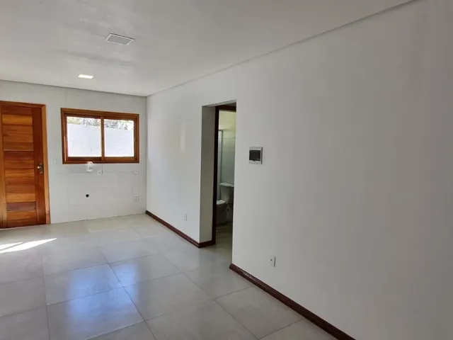 Imagem 3: Casa nova no Jardim Viamar, 2 dorm c/ Sala e Cozinha integradas, Pátio Fundos em