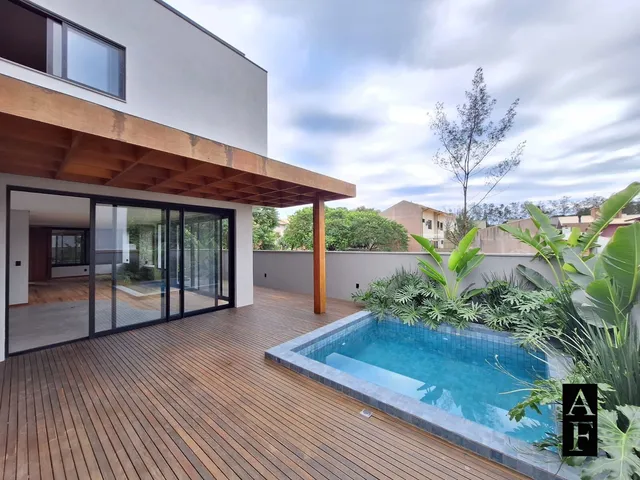Imagem 10: Casa Alto Padrão com 3 Suítes em Bairro Panorâmico