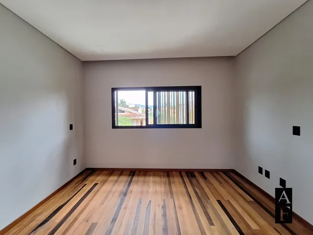 Imagem 5: Casa Alto Padrão com 3 Suítes em Bairro Panorâmico