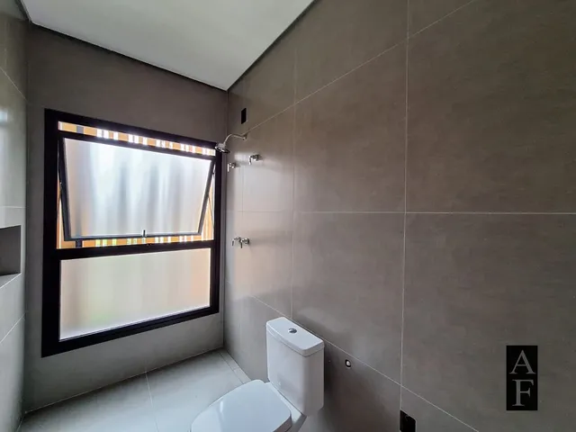 Imagem 15: Casa Alto Padrão com 3 Suítes em Bairro Panorâmico