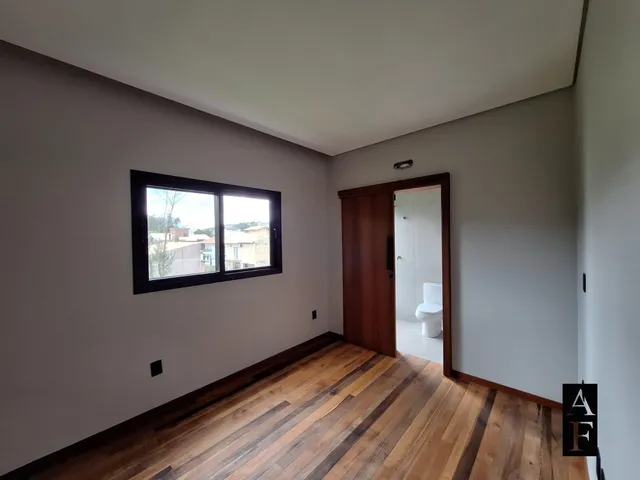 Imagem 6: Casa Alto Padrão com 3 Suítes em Bairro Panorâmico