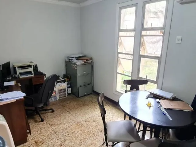 Imagem 2: Casa à venda em Ipatinga, Cariru, com 4 quartos, 240m²