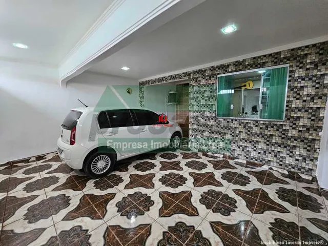 Imagem 2: Casa de rua Residencial / Cidade Nova