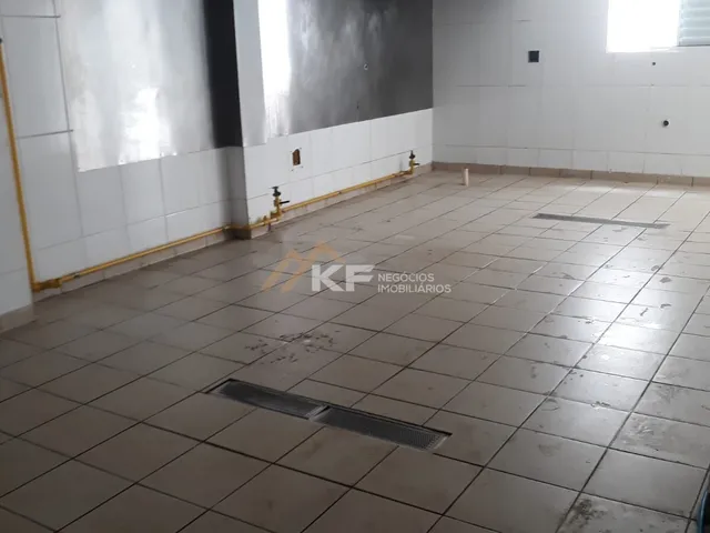 Imagem: A casa possui 302m² de Área, 424m² de Área Privada e